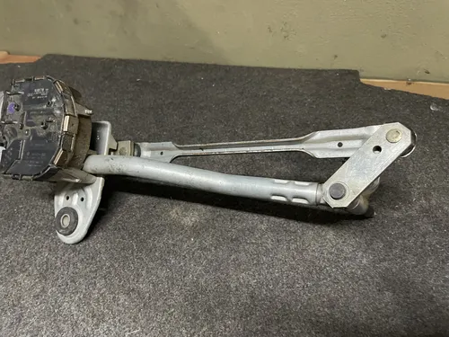 Motor Limpador Audi Q3 (com Detalhe) - Imagem 3