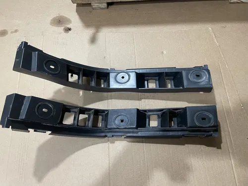 Par Guia De Pára-choque Saveiro G5 G6 G7 Original - Imagem 6
