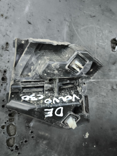 Guia Paralama De Volvo C30 2009 - Imagem 2
