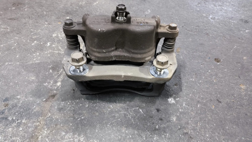 Pinça Freio D.d Honda Cr-v 4x4 2012/16 - Imagem 2
