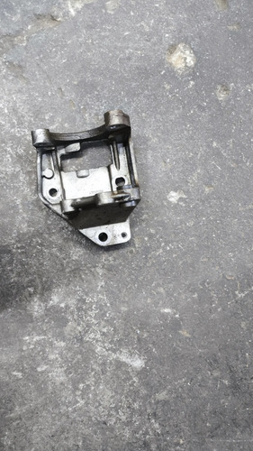 Suporte Bomba Direção Renault Clio Sandero 1.0 - Imagem 2