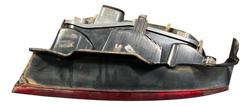 Lanterna Traseira Direita Fiat Uno Vivace 2010/2014 - Direito/passageiro - Vermelho - Imagem 2