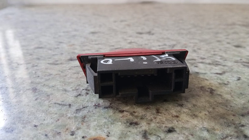 Botão Pisca Alerta Original Fiat Stilo Todos Vermelho - Imagem 2