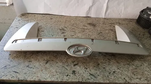 Moldura Tampa Traseira Hyundai Tucson 2005 2015 Cinza - Imagem 5