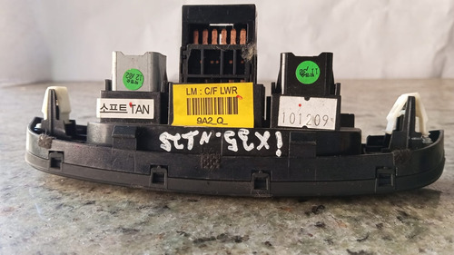 Botão De Luz De Emergência Pisca Alerta Hyundai Ix35 010 014 Preto - Imagem 3