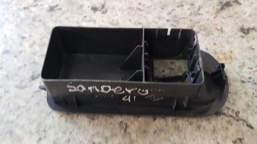 Moldura Botão Vidro Dianteiro Esquerdo Logan 1.0 16v 2009 - Imagem 2