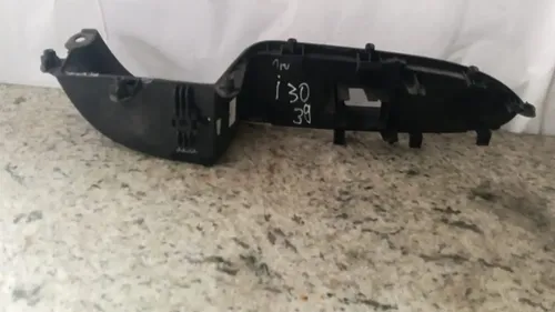 Moldura Botão Vidro Elétrico Dianteiro Direita  I30 12 549au - Imagem 3