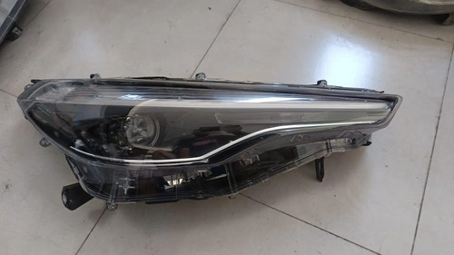 Farol Direito Toyota Corolla Cross - 811050a160 C/ Recuperaç Direito/passageiro - Imagem 2