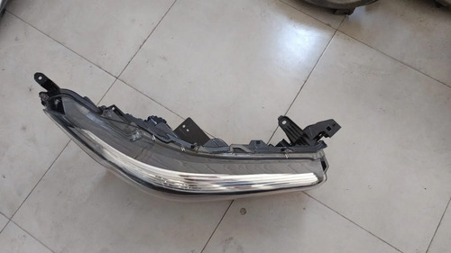 Farol Direito Toyota Corolla Cross - 811050a160 C/ Recuperaç Direito/passageiro - Imagem 3