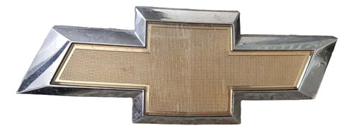 Emblema Grade Dianteira Gravata Gm Chevrolet Spin 2013-2019 Dourado