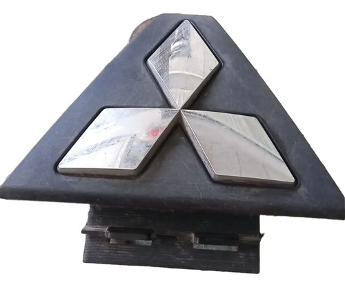 Emblema Frontal Dianteiro Mitsubishi Pajero Full 2009-2014 Prateado
