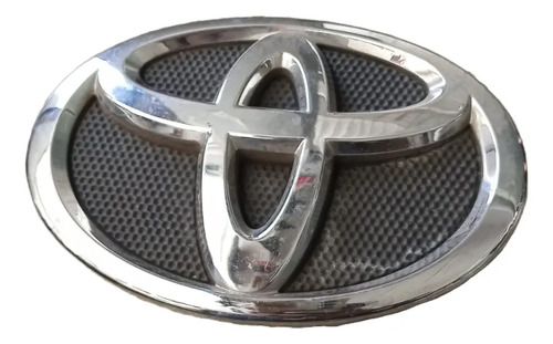 Emblema Grade Dianteira Toyota Corolla Etios 753010d040 Prateado