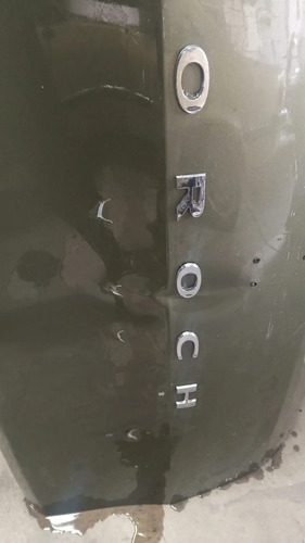 Tampa Traseira Renault  Oroch 16/21 C/ Detalhe Verde - Imagem 2