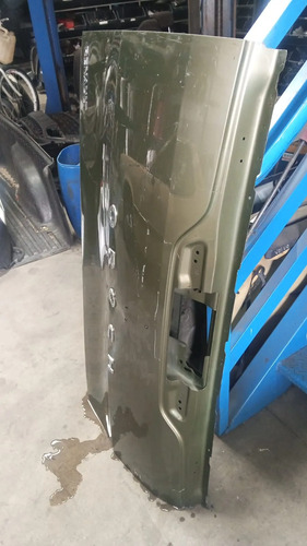 Tampa Traseira Renault  Oroch 16/21 C/ Detalhe Verde - Imagem 4