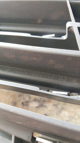 Grade Dianteira Cromada Mercedes C180 C200 C250 2007-14 Orig Prateado Brilhante - Imagem 5