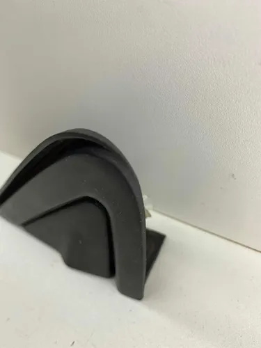 Acabamento Paralama Dianteiro VW Polo - Imagem 3