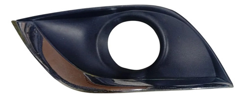 Moldura Farol Milha Nissan Versa Lado Esquerdo 2015 A 2019 Preto Esquerdo