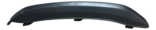 Moldura Inferior Parachoque Black Piano Toyota Yaris 23 A 25 Preto
