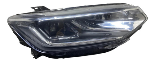 Farol Dianteiro Direito Tracker 2020 2025 - Imagem 1