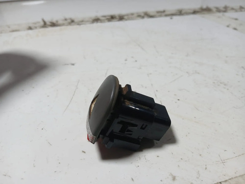 Botao Pisca Alerta Fiat Grand Siena Com Detalhes Na Peca Preto - Imagem 3