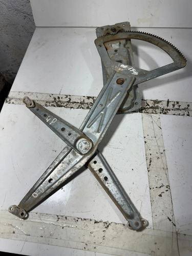 Máquina De Vidro Manual Dianteira Direita Corsa 1997 A 2004 - Imagem 2