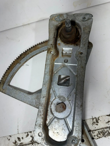 Máquina De Vidro Manual Dianteira Direita Corsa 1997 A 2004 - Imagem 4