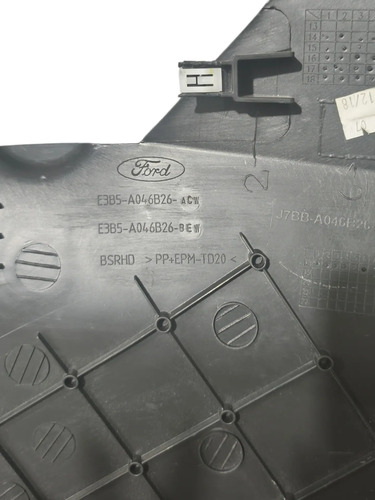 Acabamento Console L/d Ford Ka 14/21 Original E3b5a046b26 - Imagem 5