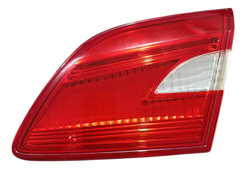 Lanterna Traseira Direita Da Tampa Do Porta-malas Nissan Direito/passageiro Vermelho - Imagem 1