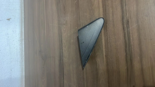 Moldura Acabamento Retrovisor Esquerdo Cruze 12/16 95062831 Preto