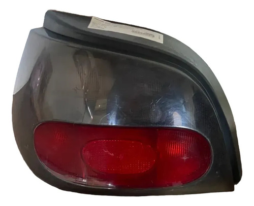 Lanterna Esquerda Renault Megane Hatch 1996 Até 1999 Esquerdo/motorista Vermelho