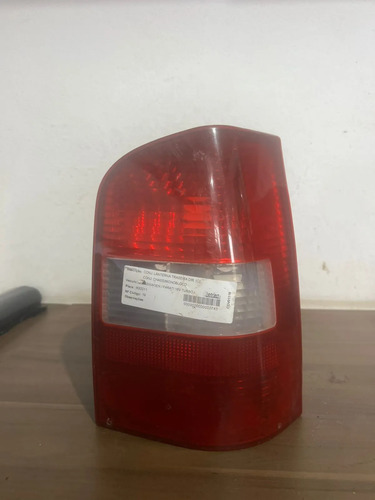 Lanterna Traseira Direita Parati G3 99 00 01 Direito/passageiro Vermelho
