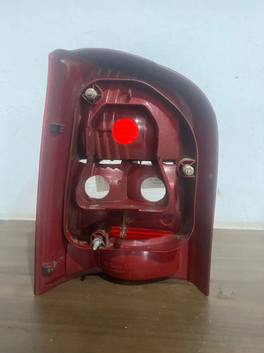 Lanterna Traseira Direita Parati G3 99 00 01 Direito/passageiro Vermelho - Imagem 2