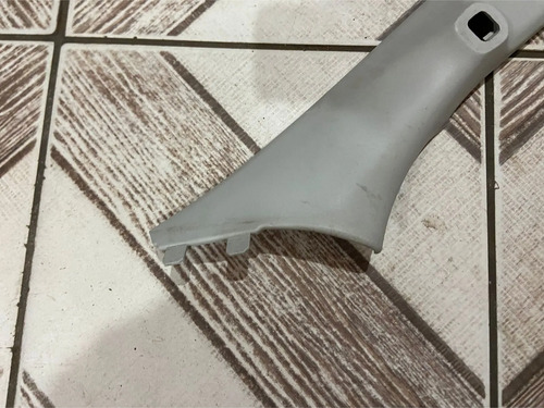 Moldura Coluna Parabrisa Direita Trailblazer S10 13/19 - Imagem 3