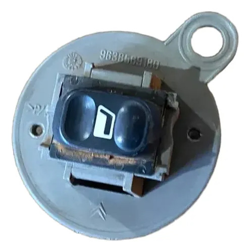 Botão Vidro Tras. Esquerdo Citroen Xsara Picasso 2001 A 2012 - Imagem 2