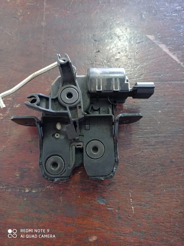 Fechadura Porta Malas Renault Duster - Imagem 2