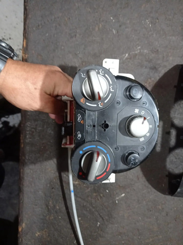 Comando Ar Condicionado Nissan Versa 
