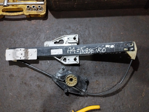 Máquina Vidro Trás Esquerda Audi A4 2012