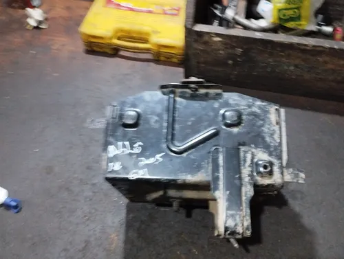 Caixa De Bateria Fiat Doblo 2005