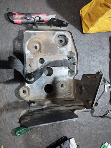 Suporte Bateria Fiat Mobi  - Imagem 2