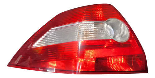 Lanterna Renault Megane Sedã Le Esquerdo/motorista Vermelho