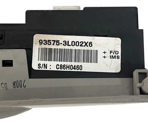 Botão Vidro Elétrico Dianteiro Direito Azera 935753l002x6 - Imagem 1