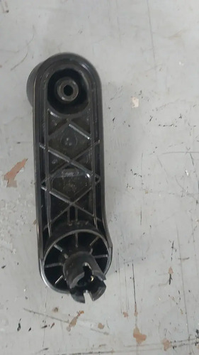 Manivela Vidro Porta Trasei Esq Peugeot 2012 2013 105 Preto - Imagem 3