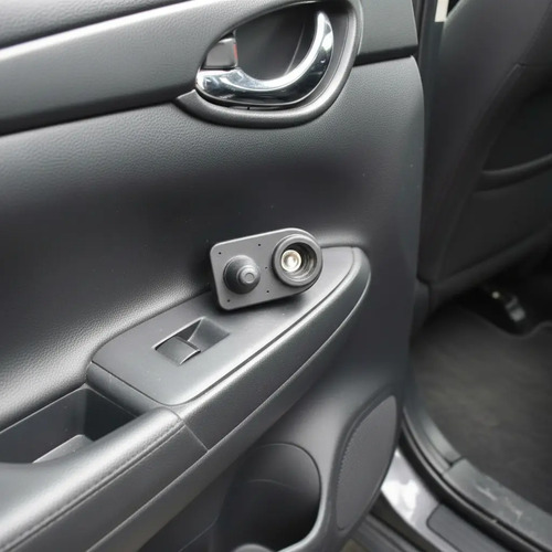 Interruptor Porta Traseira Esquerda Nissan Sentra 2015 127 Preto