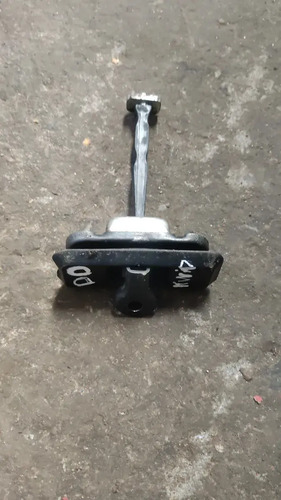 Limitador Porta Dianteira Direita Kwid 2018 2019 2020 96 - Imagem 2