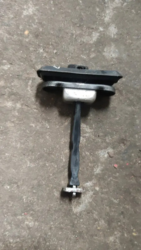 Limitador Porta Dianteira Direita Kwid 2018 2019 2020 96 - Imagem 4