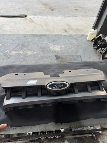 Grade Parachoque Diant Parachoque Ford Fiesta 10 A 14 Usado Preto Fosco - Imagem 2