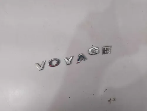 Emblema Volkswagen Voyage - Imagem 3