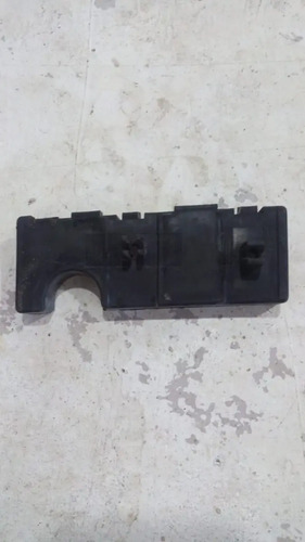 Guia Parachoque Dianteiro Direito Chevrolet Corsa 2011/2015
