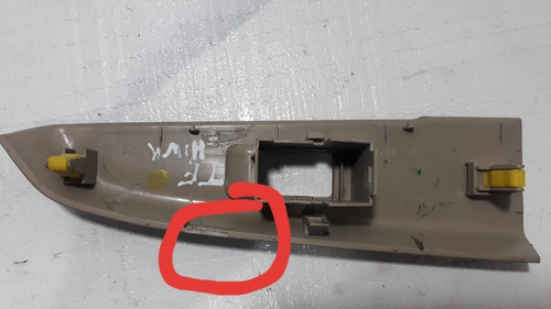 Moldura Botão Traseiro Esquerdo Hilux 13/16 C/detalhe - Imagem 3