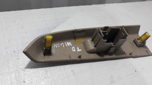 Moldura Botão Traseiro Direito Hilux 13/16 Original - Imagem 7